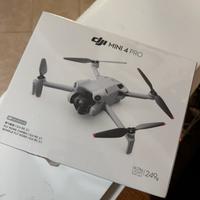 DJI Mini 4 Pro Fly More Combo (DJI RC 2)