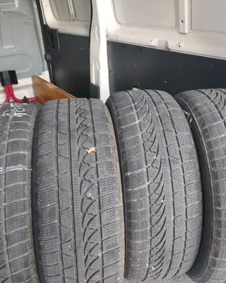 gomme invernali 215/55/17