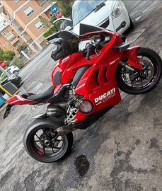 Panigale v4