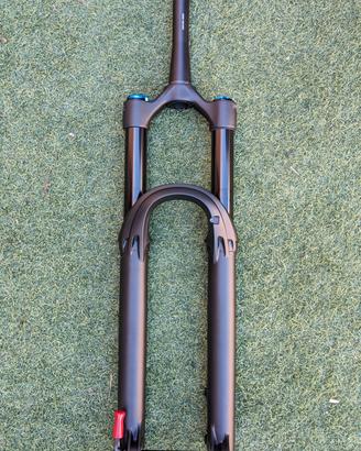 Forcella FOX 38 29" boost