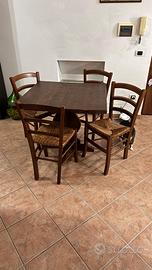Tavolo e sedie