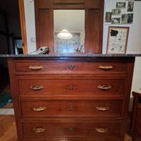  cassettone con marmo nero