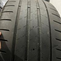 4 gomme estive Bridgestone 225 40 18 92Y