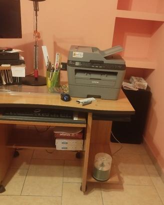 scrivania/tavolo porta pc