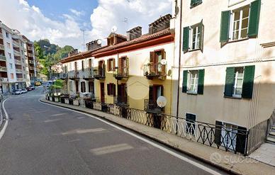 6 LOCALI A BIELLA