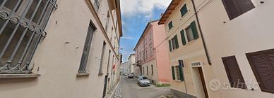 AMPIO BILOCALE a Stradella con BALCONE