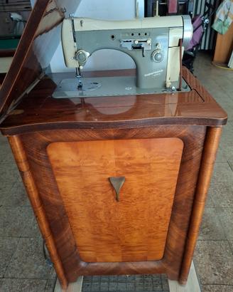 macchina da cucire necchi 