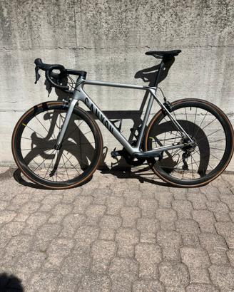 Canyon Ultimate CF SLX 8.0 taglia M