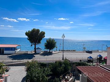 A pochi passi dal mare