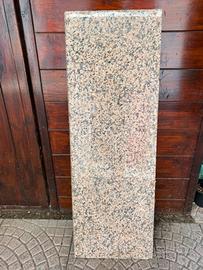 Gradini scala granito rosa