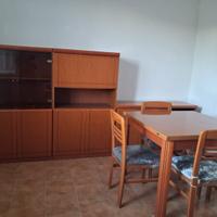 Soggiorno componibile, tavolo e sedie