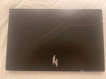 Acer Nitro V15 i9 13900H / 32GB RAM / RTX 5050