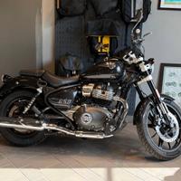 Royal Enfield Super Meteor 650 Astral