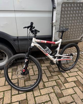 Commencal premier