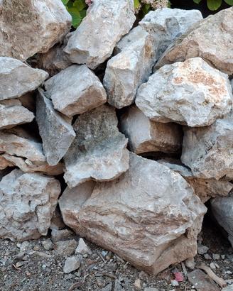 pietre sassi rocce