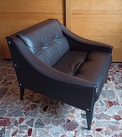 POLTRONA FRAU modello DEZZA 24 by GIO PONTI