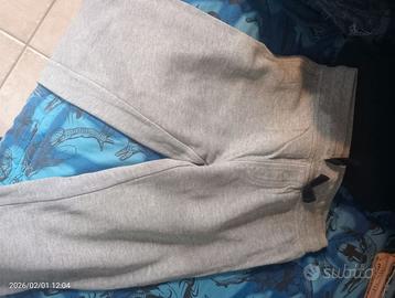 Stock 11 Jeans e 8 pantaloni sportivi bambino