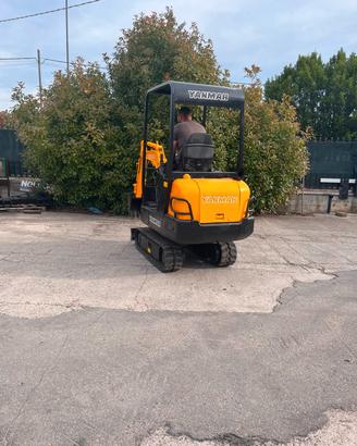E300- ESCAVATORE YANMAR B15