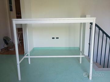 Tavolo Tommaryd Ikea