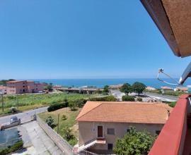 Appartamento 200 mt dal Mare con vista