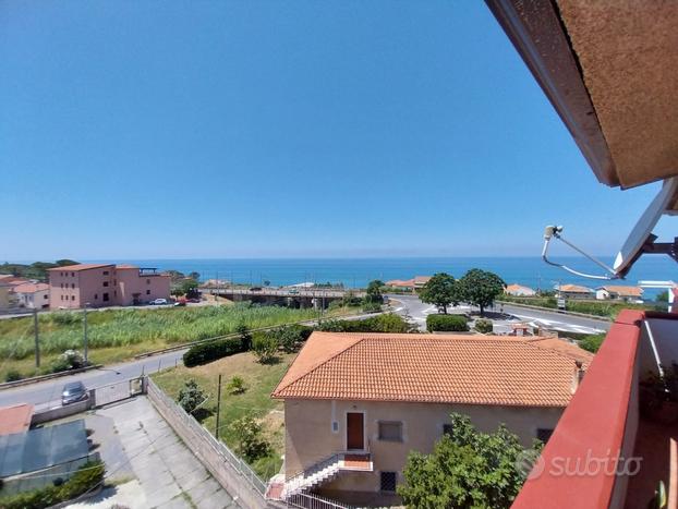 Appartamento 200 mt dal Mare con vista