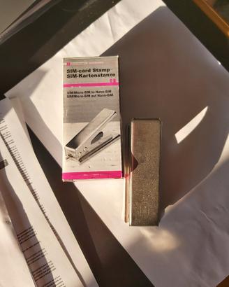 Due taglia sim card micro nano sim cutter taglieri