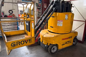S121 - Piattaforma aerea Grove 10 m