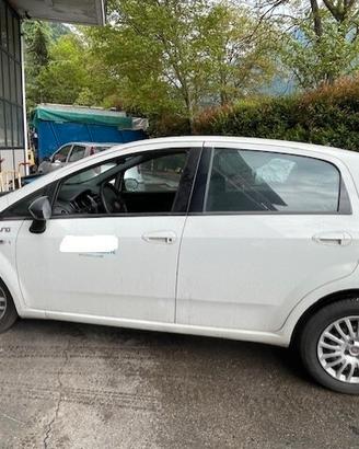 Ricambi Fiat Gr. Punto 2015 colore 296 A
