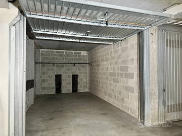 Box / Garage di 14 m² a Milano