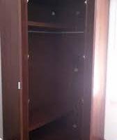 2 armadi e 1 rete a doghe in legno 