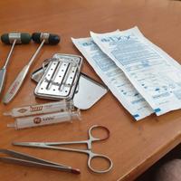 Lotto materiale chirurgico vintage