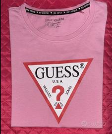T-shirt Guess