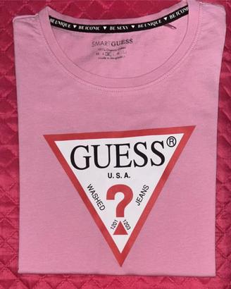 T-shirt Guess