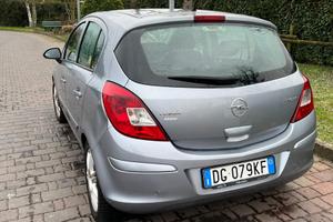 Opel Corsa Neopatentato