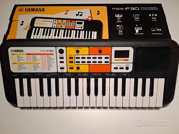 tastiera musicale digitaleYamaha PSS-F30.