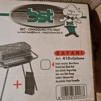 Barbecue con set accessori 