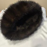 Cappello marrone di visone