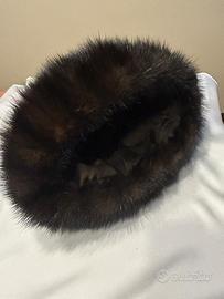 Cappello marrone di visone
