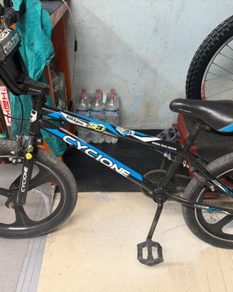 Bicicletta bmx