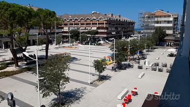 Appartamento vista piazza vicino al mare