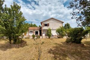 Fattoria nel delta del Po' con terreni