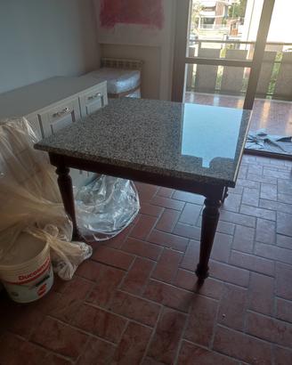 Tavolo da cucina 