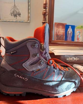scarponi da montagna AKU goretex air 8000 tg 40