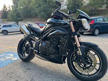 Triumph Speed Triple 1050 edition 94 con ABS