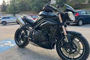 Triumph Speed Triple 1050 edition 94 con ABS