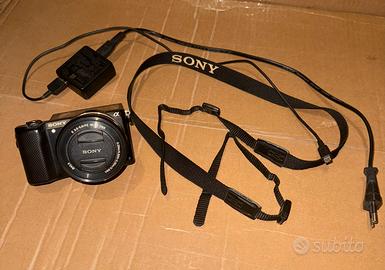 Sony Alpha a5000 + obiettivo 16-50mm 4200 SCATTI