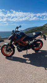 Ktm Duke 125 di novembre 2023