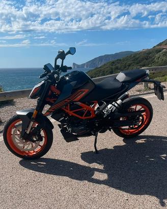 Ktm Duke 125 di novembre 2023