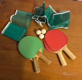 Kit da ping pong (2 reti. 3 palline e 4 racchette)