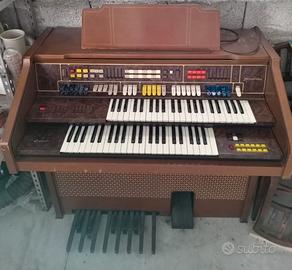 Organo elettrico farfisa